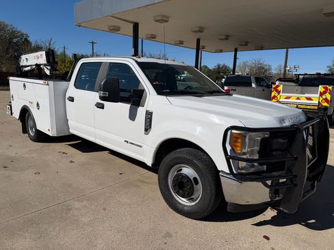 Used 2017 Ford F350 XL w/ Power Equipment Group image 3