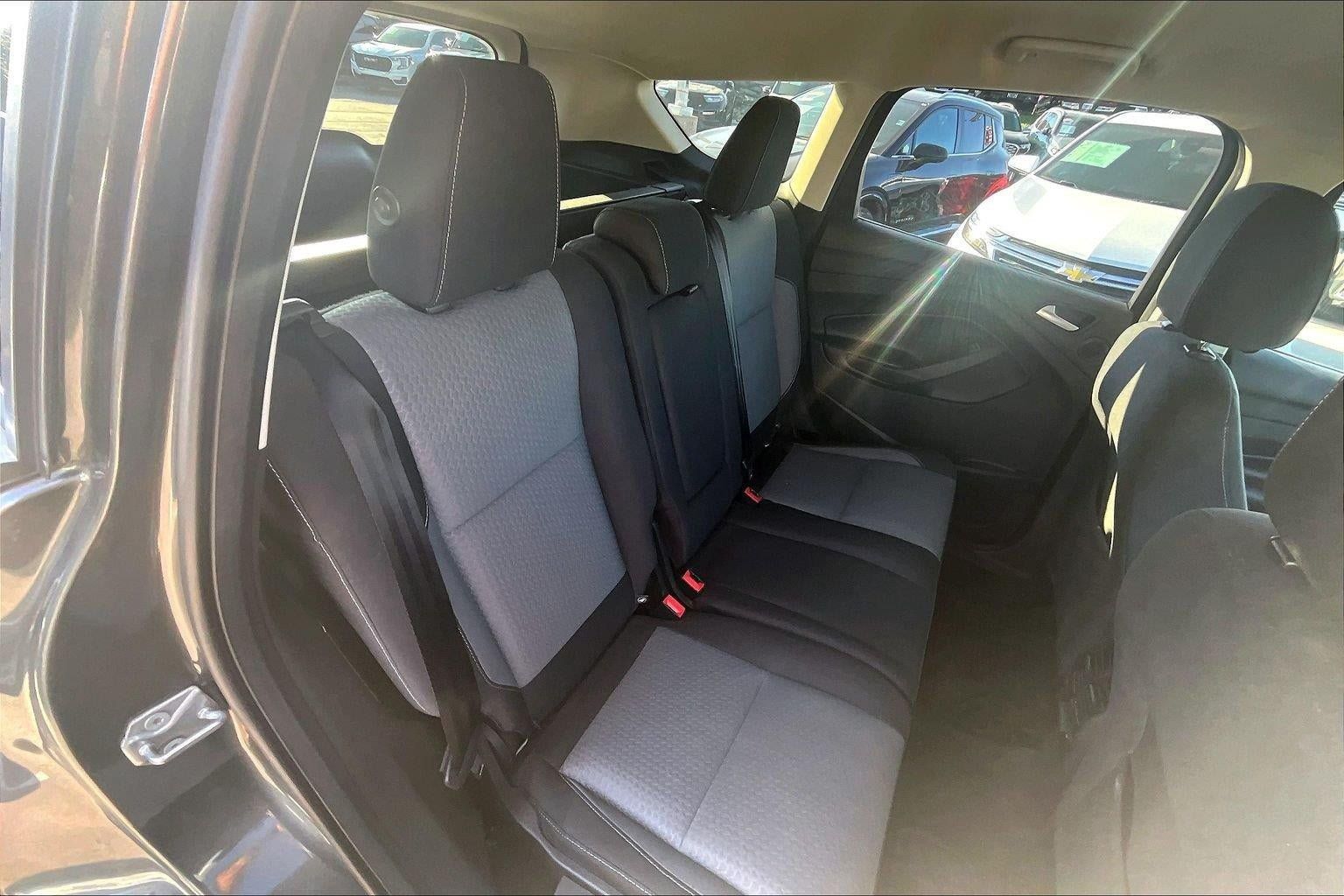 Used 2017 Ford Escape SE w/ Equipment Group 201A AWD/4WD image 22