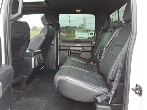 Used 2019 Ford F150 Raptor w/ Equipment Group 802A Luxury image 18