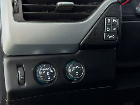 Used 2018 Chevrolet Tahoe LT AWD/4WD image 11