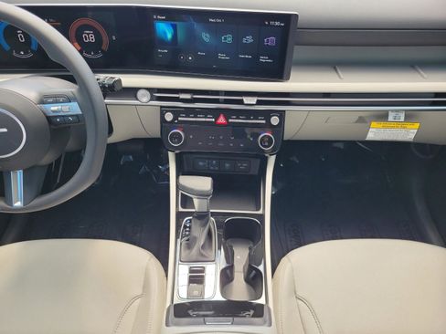 New 2026 Hyundai Tucson SEL image 17