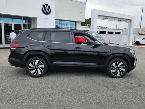 New 2026 Volkswagen Atlas SE image 16