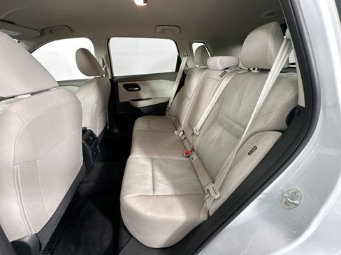 Used 2025 Nissan Rogue SV AWD/4WD image 24