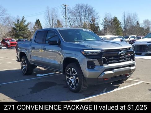 Used 2023 Chevrolet Colorado Z71 w/ Z71 Convenience Package 2 image 3