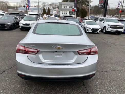 Used 2021 Chevrolet Malibu LT image 4