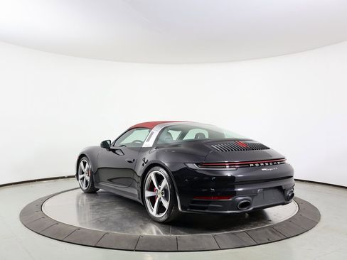 Certified 2021 Porsche 911 Targa 4S image 3