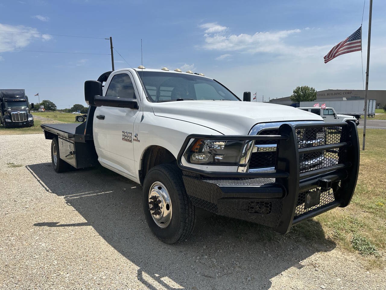 Used 2013 RAM 3500 SLT RWD image 3