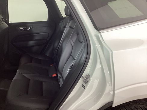 Used 2021 Volvo XC60 T8 Inscription Expression w/ Advanced Package image 13