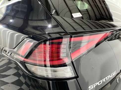 Used 2023 Kia Sportage EX image 16