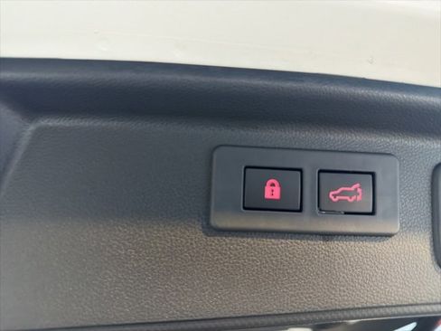 Used 2022 Subaru Forester Premium image 34