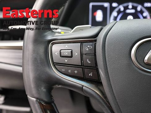 Used 2021 Lexus ES 350 w/ Premium Package image 15