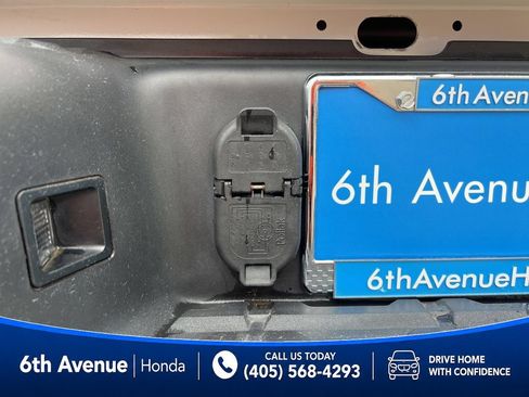 Used 2023 Nissan Frontier PRO-4X w/ Tow Package AWD/4WD image 16