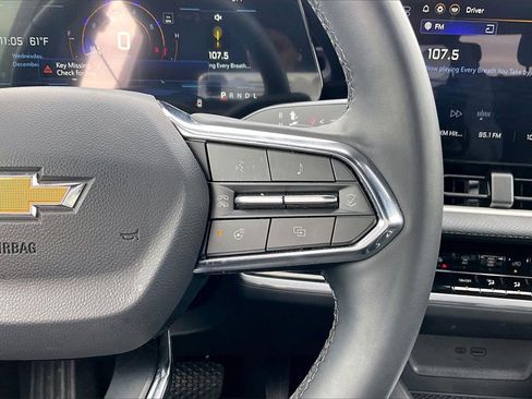 Certified 2025 Chevrolet Equinox LT w/ Safety and Technology Package image 11