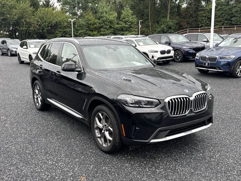Used 2022 BMW X3 xDrive30i w/ Premium Package image 3