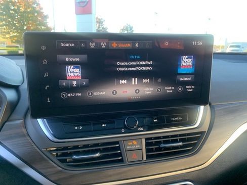 New 2025 Nissan Altima 2.5 SV w/ SV Special Edition Package image 15
