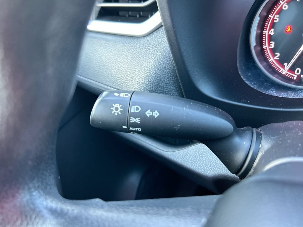 Used 2024 Toyota RAV4 XLE FWD image 21