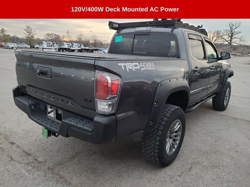 Used 2020 Toyota Tacoma TRD Off-Road image 3