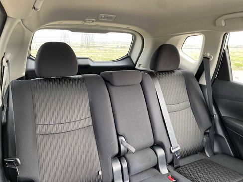 Used 2020 Nissan Rogue SV w/ Premium Package AWD/4WD image 20