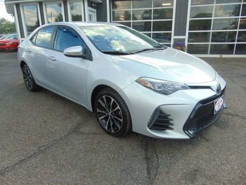 Used 2017 Toyota Corolla SE image 6