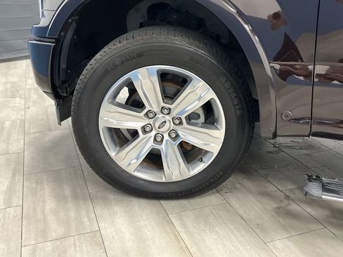 Used 2018 Ford F150 Platinum w/ Equipment Group 701A Luxury image 42