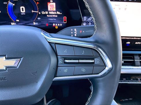 Used 2025 Chevrolet Equinox EV LT w/ Convenience Package image 23