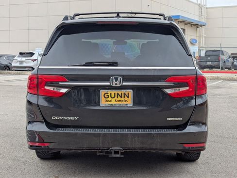 Used 2021 Honda Odyssey Touring image 5
