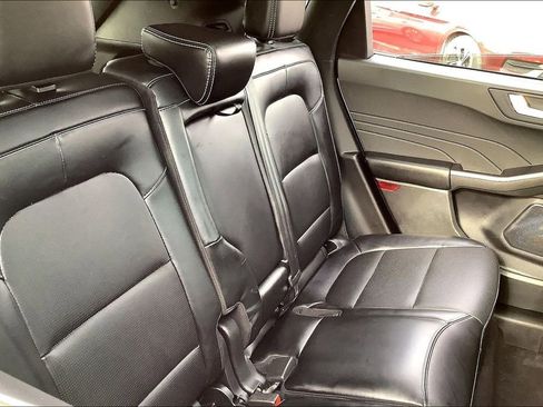 Used 2023 Ford Escape Platinum image 30