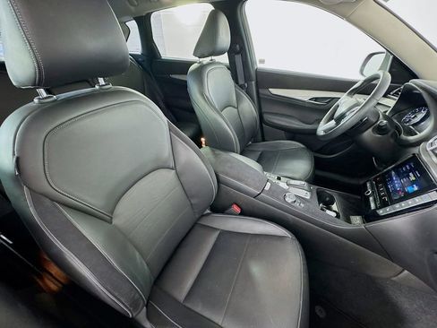 Used 2023 INFINITI QX50 Sensory image 30