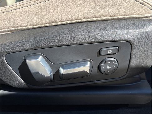 Used 2019 BMW X3 sDrive30i w/ Premium Package image 46