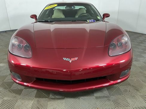 Used 2006 Chevrolet Corvette Coupe w/ Preferred Equipment Group RWD image 3