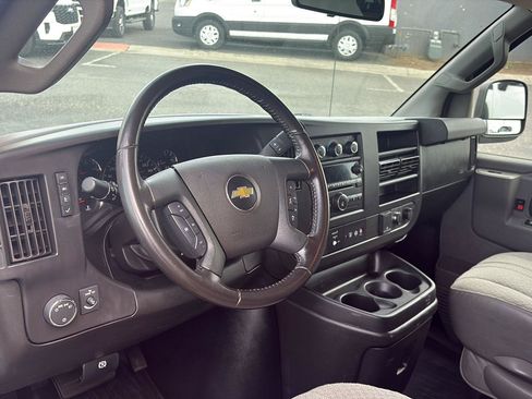 Used 2021 Chevrolet Express 2500 w/ Driver Convenience Package RWD image 16