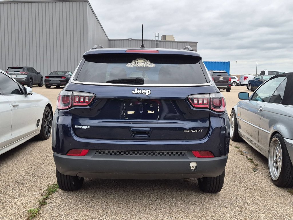 Used 2021 Jeep Compass Sport FWD image 3