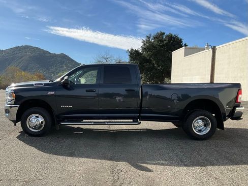 Used 2019 RAM 3500 Tradesman w/ Chrome Appearance Group image 3
