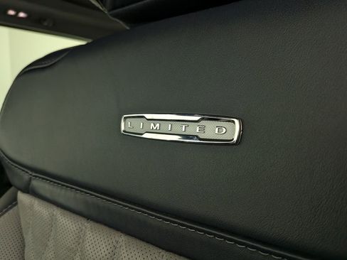 Used 2024 Ford F250 Limited w/ FX4 Off-Road Package image 19