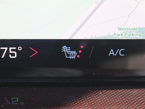 New 2026 Chevrolet Traverse Z71 w/ Driver Confidence Package image 14