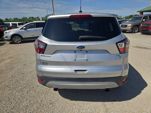 Used 2017 Ford Escape SE AWD/4WD image 12