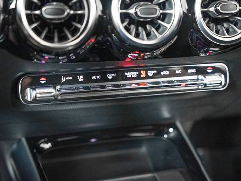 Certified 2023 Mercedes-Benz GLA 250 image 23