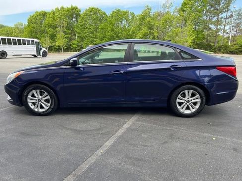 Used 2013 Hyundai Sonata GLS image 2