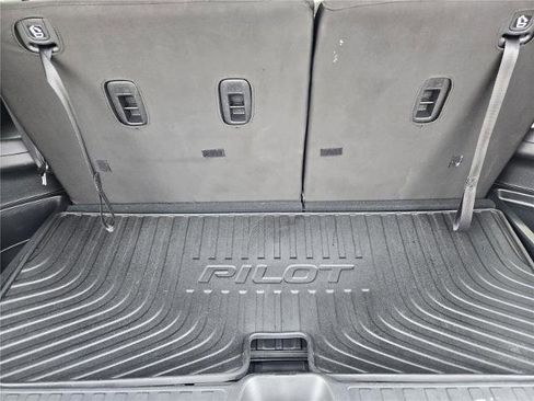 Used 2021 Honda Pilot Touring image 30