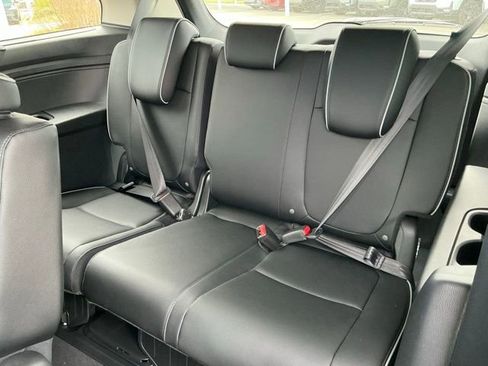 New 2026 Honda Odyssey Touring image 9