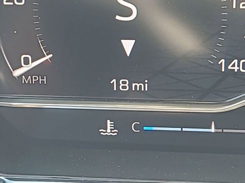 New 2025 GMC Sierra 1500 Elevation w/ Preferred Package image 12