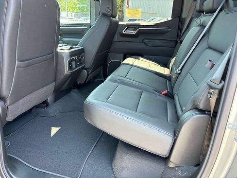 New 2026 GMC Sierra 1500 SLT w/ SLT Premium Plus Package AWD/4WD image 7