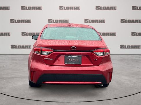 Used 2021 Toyota Corolla LE w/ Carpet Mat Package (TMS) image 4