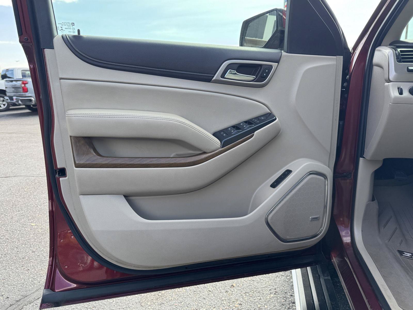 Used 2019 GMC Yukon Denali w/ Denali Ultimate Package AWD/4WD image 12