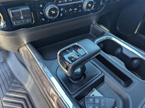 Used 2023 Chevrolet Silverado 1500 LTZ image 21