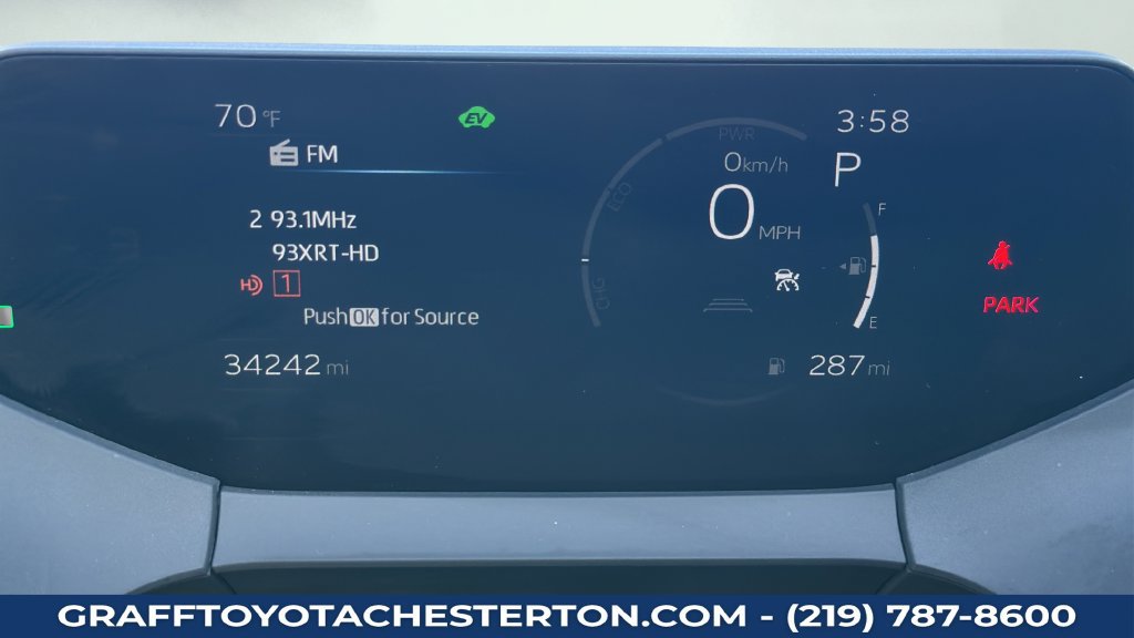 Used 2024 Toyota Prius XLE FWD image 21