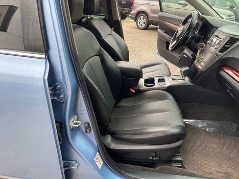 Used 2011 Subaru Outback 2.5i Limited w/ PWR Moonroof Pkg image 20
