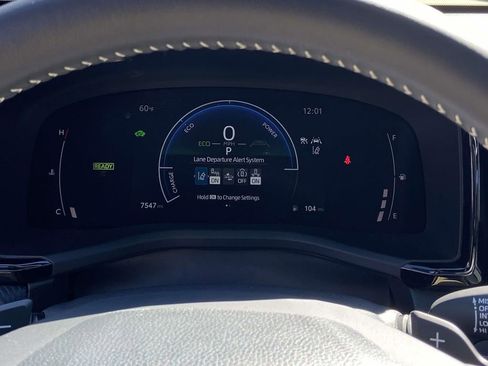 Used 2025 Toyota Camry SE w/ Multimedia Upgrade Package image 34