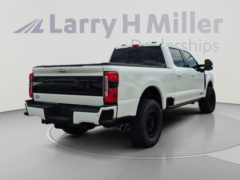Used 2026 Ford F250 Platinum AWD/4WD image 5