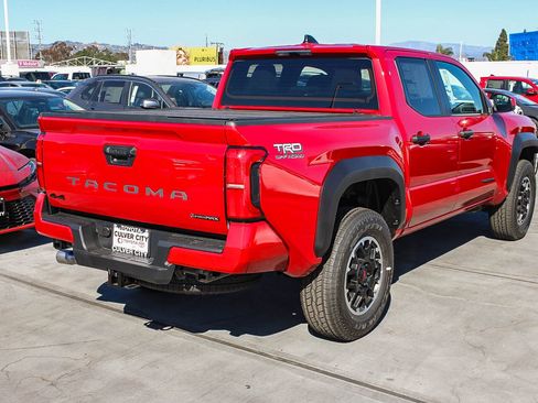 New 2025 Toyota Tacoma TRD Off-Road image 9
